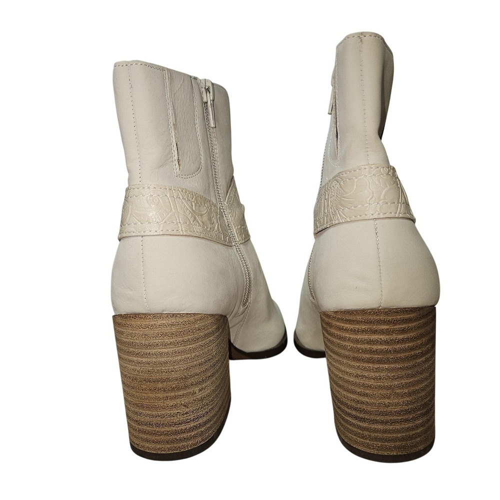 Vionic Carnelia Boots Womens Size 8 Block Heel Embossed Strap Water Repellent Sh - Picture 4 of 11